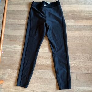 Alo Airlift High Waist Line Up 7/8 Leggings - Black Size M